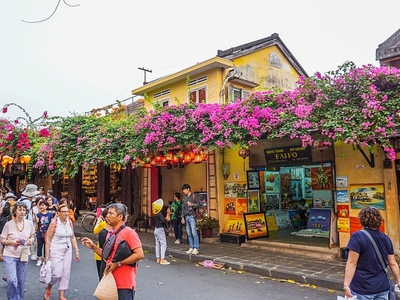 Bán nhà hai bà trưng đoạn ngã 4 giao phan chu trinh 2