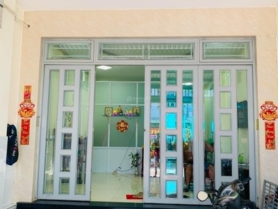 Bán nhà 3 tầng 108.6 m2 5 21m   mặt tiền đường kdc   đường rộng 10m, nhỉnh 7 tỷ   cạnh công viên. 3