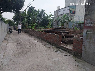 Chủ cần bán gấp 60m2,mt4m, ô tô thông, 4.95 tỷ, uy nỗ, đông anh. 2
