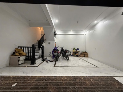 Bán gấp nhà dân xây tại thị trấn phùng, 32m, xây 4 tầng 3,65 tỷ, ô tô ngủ trong nhà 1