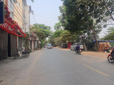 Bán nhà  mặt đường 422b - sơn đồng - kinh doanh đỉnh - 2 khối nhà 2