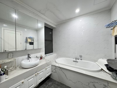Bán nhà hoàng hoa thám hai thoáng 45m 4 tầng mặt tiền 4,5m giá chào 8.5 tỷ 2