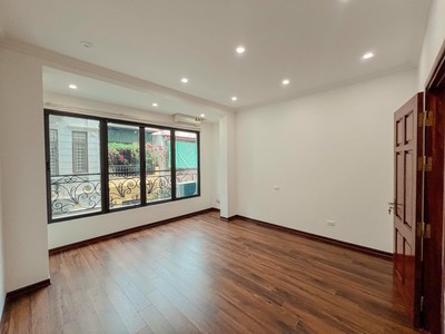 Cần bán nhà thanh xuân gần phố phân lô oto đỗ cửa kinh doanh vp, dt54m2 chỉ 16 tỷ 4