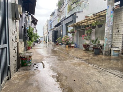 Nhà đẹp 2 tầng, hẻm ô tô gần celadon city 5,5 tỷ 4