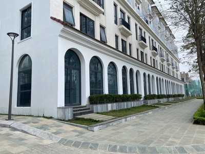 Cần bán nhanh  siêu phẩm shophouse 2 mặt tiền sunshine golden river giá tốt 3