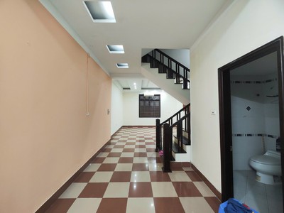 Cho thuê nhà phố bạch mai làm vp, cty, spa, kd 5 tầng x 84m2, 5pn, 4 wc, 26 triệu 2