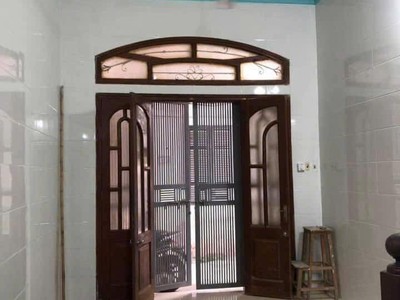 Cho thuê nhà 52 phố nguyễn trãi 4 tầng x 25m2, 9 triệu vp cty, kd onl, ở gđ, nhóm 4 em 0