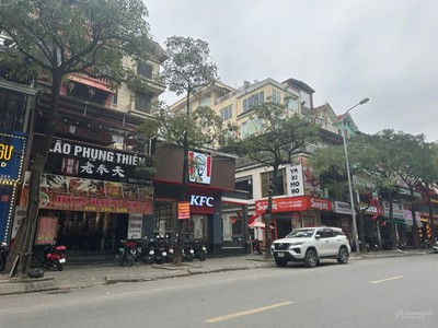 Chính chủ cần bán gấp nhà mặt phố trung hòa 137m vỉa hè rộng kinh doanh đa dạng giá 83tỷ 3