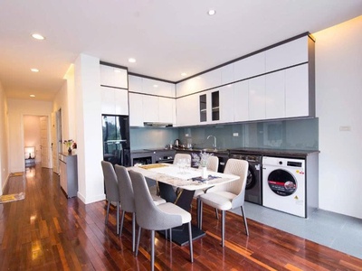 Bán tòa apartment phố từ hoa, tây hồ - 176m  x 8t - mt 13m - dòng tiền 2 tỷ/năm - 75 tỷ 2