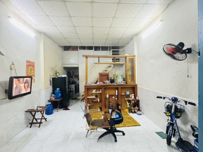 Bán nhà an dương vương, 4.5m x12.5m, hơn 3 tỷ, hẻm xe hơi đậu cửa 1