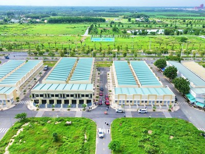 Nhà Phố Gần KCN Phước Đông   Giá Từ 1,2 Tỷ   Sổ Riêng, Nhận Nhà Ngay 0