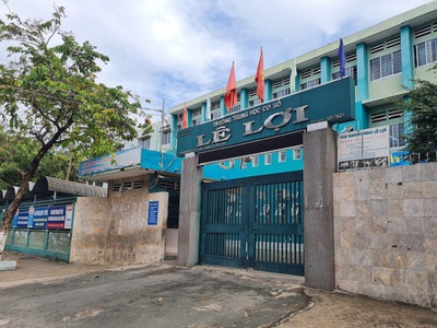 Chưa tới 100tr/m2 có nhà mặt tiền kinh doanh tây thạnh, tân phú, 560m2, 2 tầng, nở hâu, cực rẻ. 2