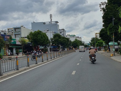 Chưa tới 100tr/m2 có nhà mặt tiền kinh doanh tây thạnh, tân phú, 560m2, 2 tầng, nở hâu, cực rẻ. 4
