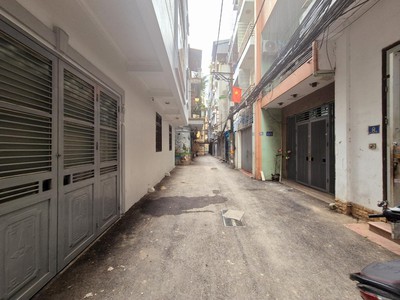 Vị trí đắc địa, nhà phân lô, ô tô đỗ cửa, ngõ thông cầu giấy, quan hoa, dương quảng hàm, nguyễn 4