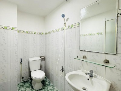 Bán ngôi nhà 4 tầng cmt8, quận 10   diện tích s 38m  giá bán nhỉnh 6 tỷ 4