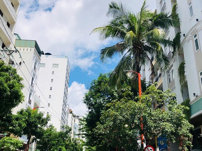Bán đất phan thúc duyện, chỉ sau lưng một nhà mt nguyễn văn thoại 1