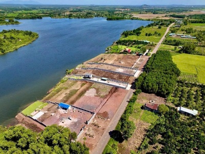  lô đất view hồ 137m    giá chỉ 590 triệu   sổ sẵn, sang tên ngay 0