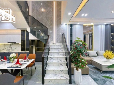 Nhà 1 trệt 2 lầu gần chợ đêm Hòa Lân , ngay TP Thuận An 2