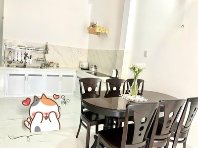 Cho thuê nhà nguyên căn gần bệnh viện đa khoa phường 6 đà lạt, 5pn full nội thất, 16tr 4