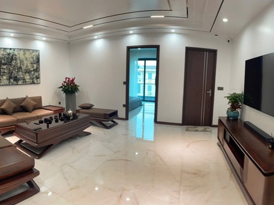 Cho thuê nhà 5 tầng   mặt đường lê lợi, trung tâm tp. bắc giang 1