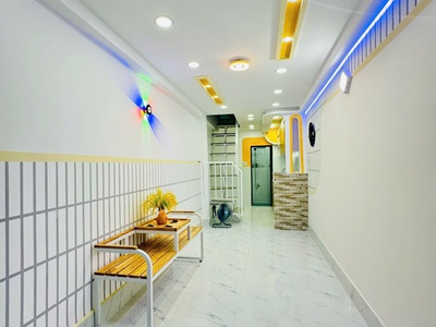 Bán nhà 1 trệt 2 lầu mới đẹp 100 - đường hàn hải nguyên - quận 11 2