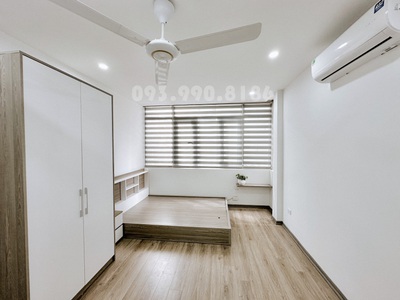 Nhà 5 Tầng Xinh Xắn cách mặt phố Thái Hà 20m 4
