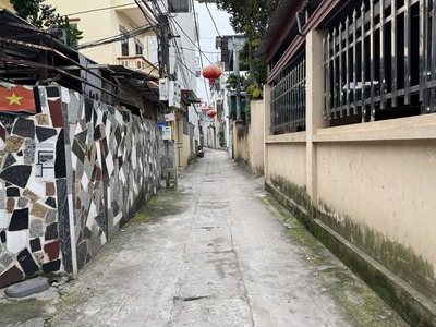 Cần bán 47m2 đất thổ cư thôn Hoàng Long, Đặng Xá. Cách 60m ra hồ điều hòa 2