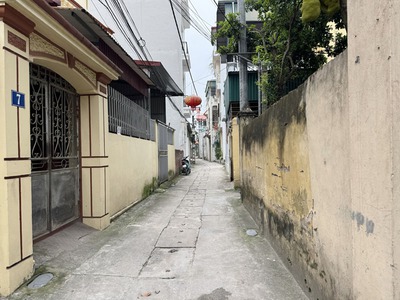 Cần bán 47m2 đất thổ cư thôn Hoàng Long, Đặng Xá. Cách 60m ra hồ điều hòa 3