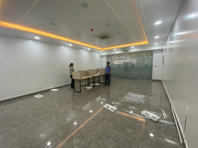 Cho thuê sàn văn phòng waterfront cực đẹp giá tốt 3