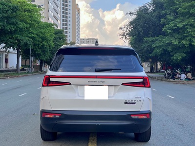 Bán xe Hyundai Custin Cao Cấp 2.0T 2024, màu trắng. 1