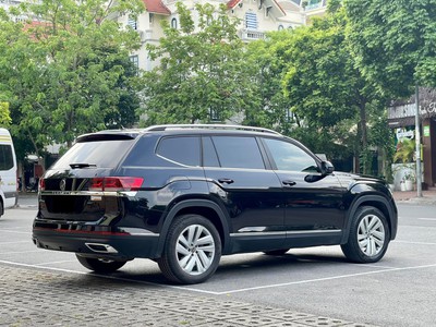 Bán xe Volkswagen Teramont 2.0 AT 2023 màu đen. 3
