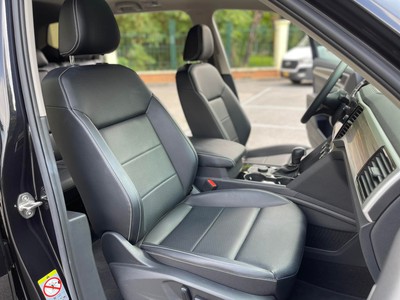 Bán xe Volkswagen Teramont 2.0 AT 2023 màu đen. 11
