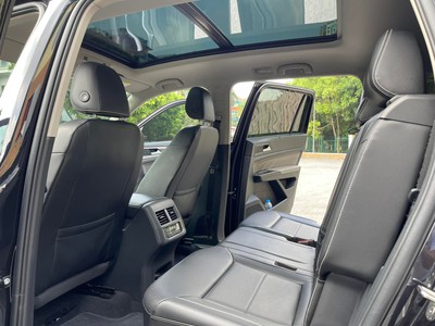 Bán xe Volkswagen Teramont 2.0 AT 2023 màu đen. 13