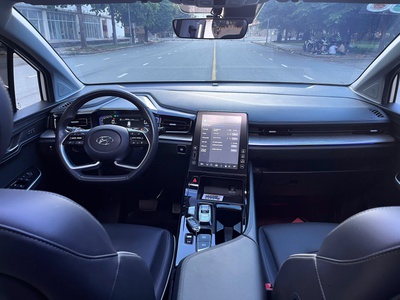 Bán xe Hyundai Custin Cao Cấp 2.0T 2024, màu trắng. 18