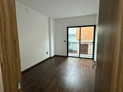 Trung tâm Ba Đình - Văn Cao 54m2 x Mặt tiền to đẹp 6M - Gần mặt phố - Cách ô tô đỗ 20M. 2