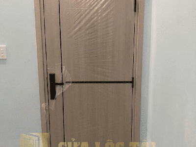 Cửa nhựa composite phôi đen cho cửa phòng ngủ 2