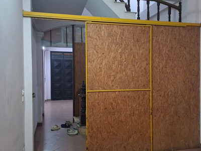 Chính chủ cho thuê gấp tầng 1 số 50, ngõ 61 Nguyễn Bá Khoản, P.Trung Hòa, CG.LH: 098 685 4948 1