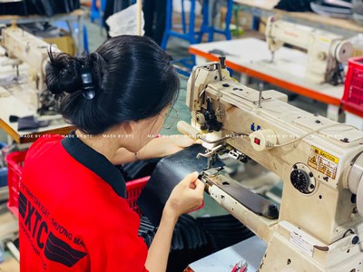 Nhận Làm Ví Theo Yêu Cầu   In Logo Miễn Phí 0