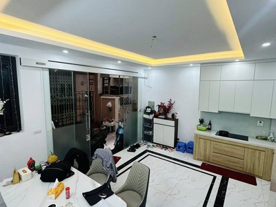  NHÀ ĐẸP TRƯƠNG ĐỊNH 5 TẦNG THANG MÁY 42m2  ngõ nông rộng rãi,ba gác tránh nhau. 1