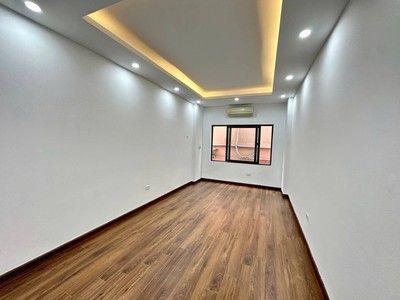 Bán nhà khương trung vị trí trung tâm thanh xuân, 30m2, 6 tầng, giá nhỉnh 6 tỷ 3