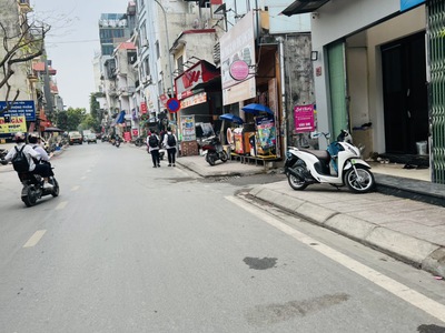 Mặt phố hoàng như tiếp 22 tỷ 52m mặt tiền 5m lô góc vỉa hè,long biên 2