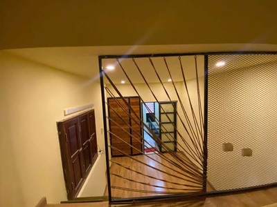 Nhà đường cách mạng tháng 8 phường 12 quận 10. 1