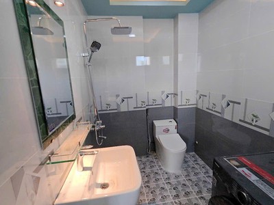 Bán nhà mới thiết kế hiển đại tttp 2 tầng hẻm 2/4 - vạn thạnh nha trang 4