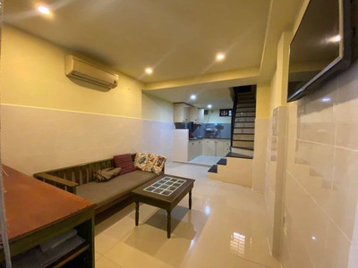 Nhà đường cách mạng tháng 8 phường 12 quận 10. 3