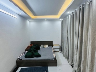  NHÀ ĐẸP TRƯƠNG ĐỊNH 5 TẦNG THANG MÁY 42m2  ngõ nông rộng rãi,ba gác tránh nhau. 6