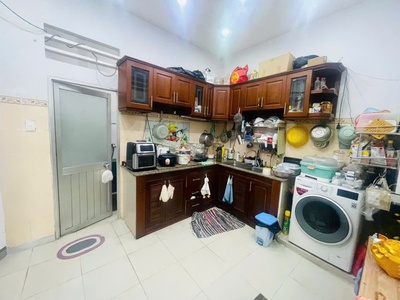 Nhà bán ngay hẻm quang trung, 7mx8m, 2 tầng, sổ riêng, giá chỉ 3 tỷ nhỉnh. 2