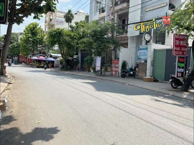 Bán nhà mặt phố thủ đức, 105m2, 4 tầng, 15.1 tỷ, sổ hồng 4