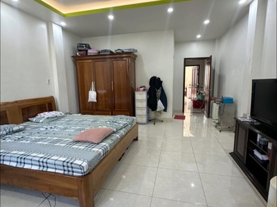 Bán nhà mặt phố thủ đức, 105m2, 4 tầng, 15.1 tỷ, sổ hồng 3