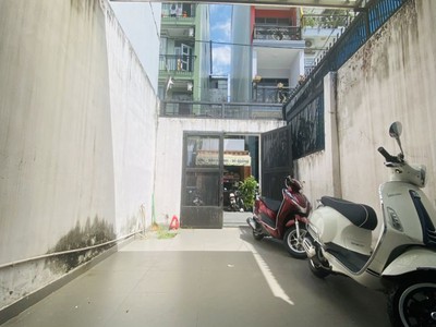  bán nhà hxh hồ bá kiện p.15 q.10, sát mt, 7.x tỷ 0