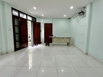  bán mt nguyễn ngọc lộc, q.10, dòng tiền, 7.x tỷ 2